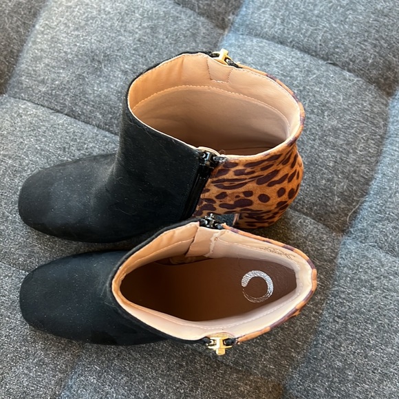 Colorblock Animal Print Booties - Picture 6 of 7